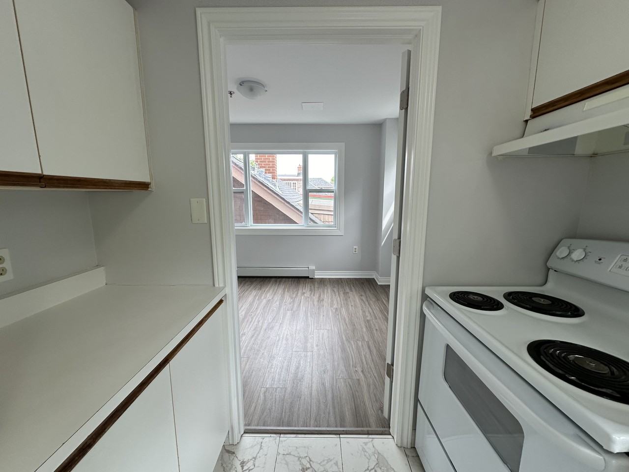 6131 Coburg Road #03 - Photo 7 of 29