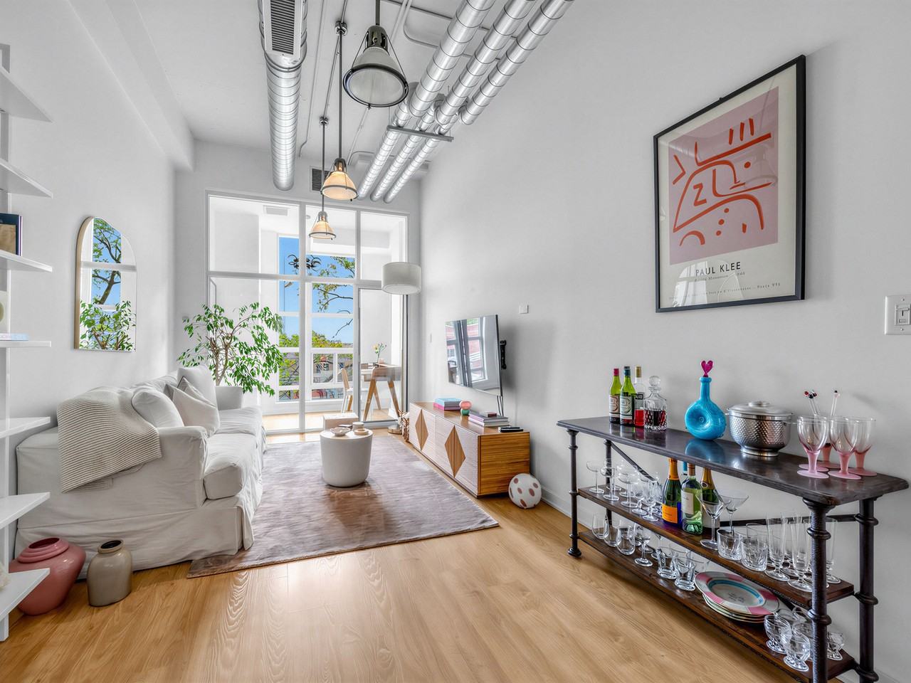380 Macpherson Avenue #422 - Photo 2 of 25