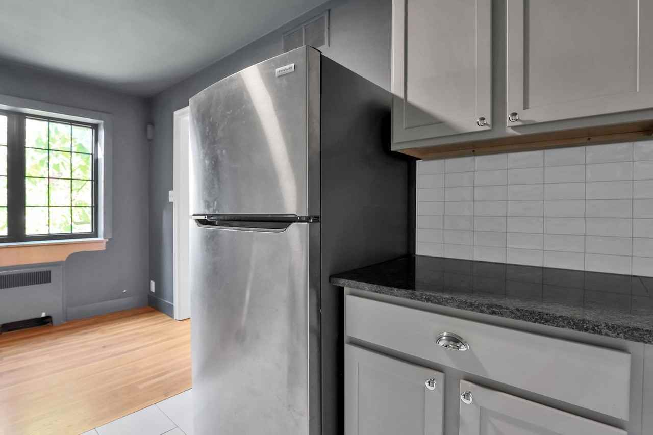 451 E Town St #204 - Photo 5 of 24