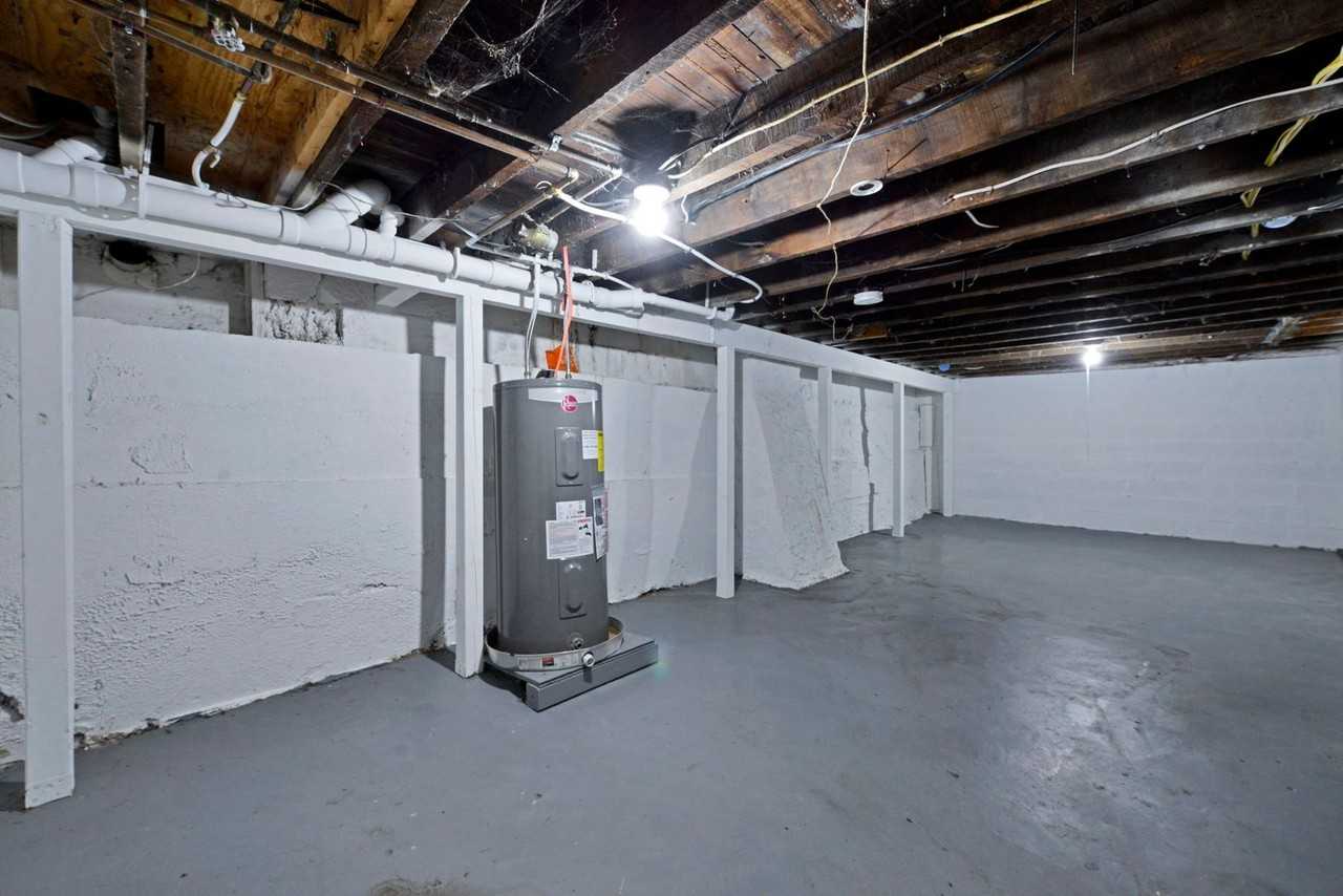 786 Thomas Ave #786 - Photo 4 of 19