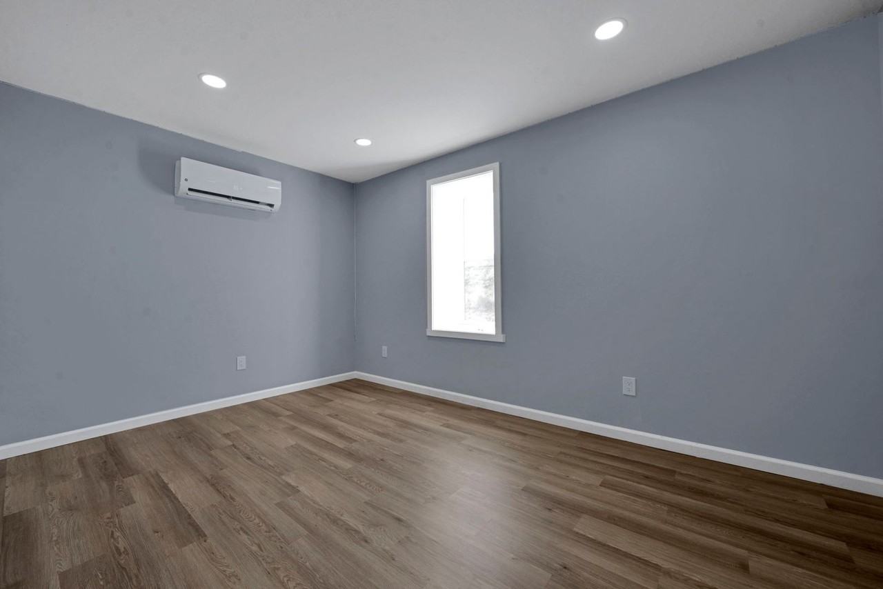 786 Thomas Ave #786 - Photo 7 of 19