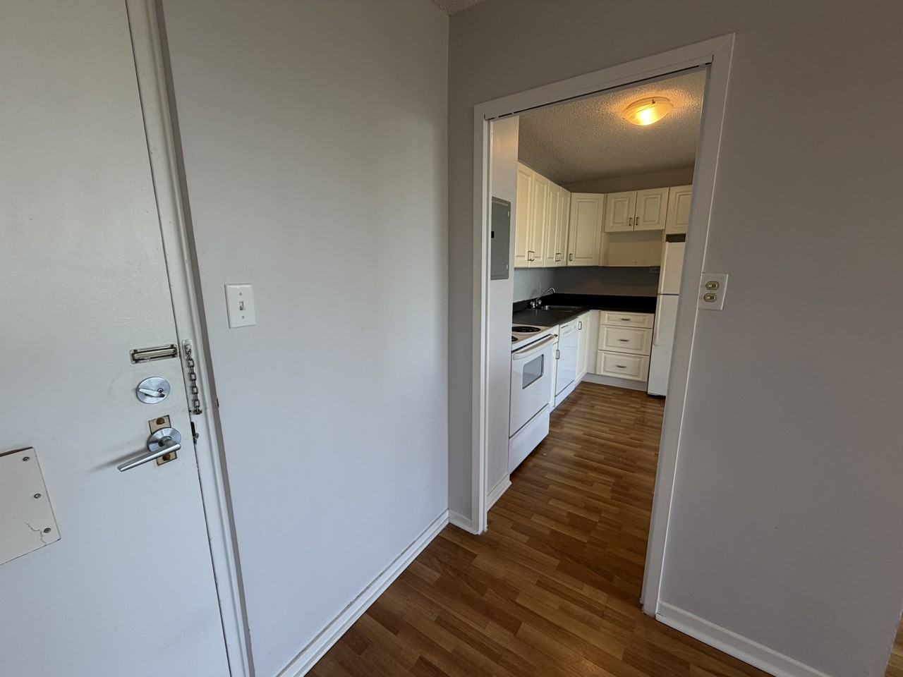 1521 Lemarchant Street #4A - Photo 4 of 45