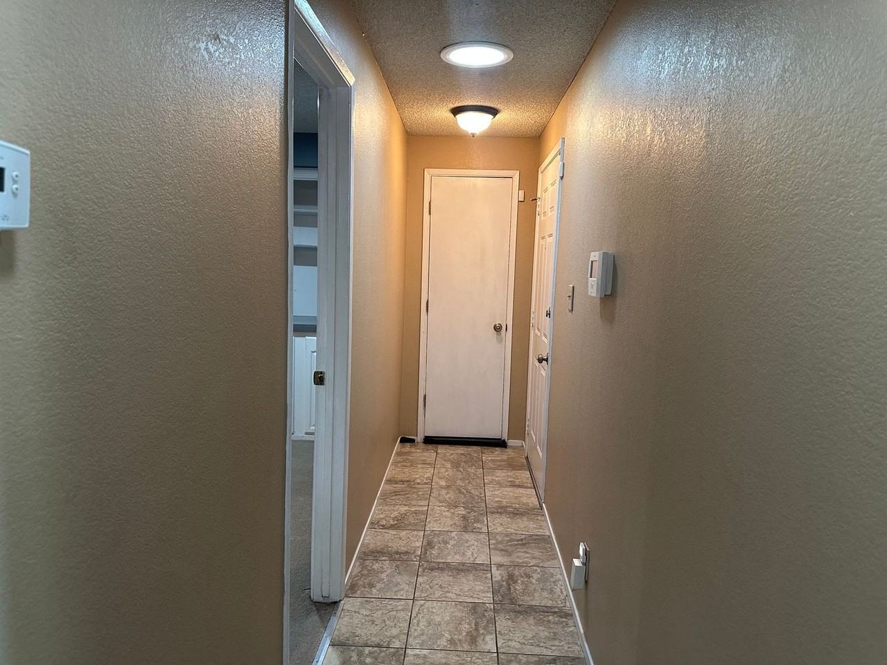 1500 Ellendale Ct - Photo 4 of 26