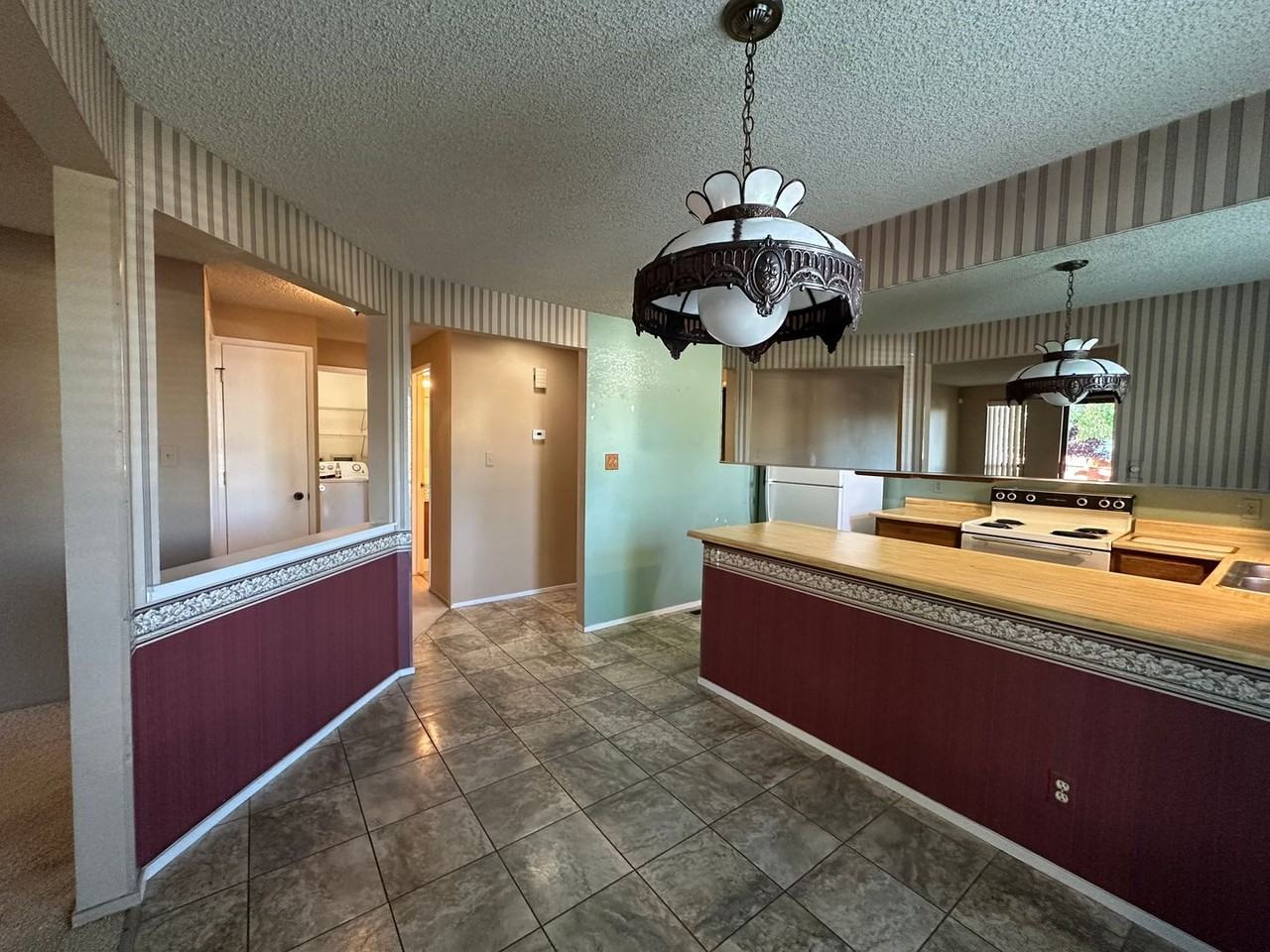 1500 Ellendale Ct - Photo 7 of 26