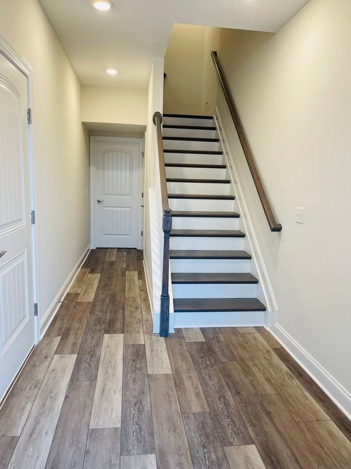 1059 Harvest Ct - Photo 3 of 18