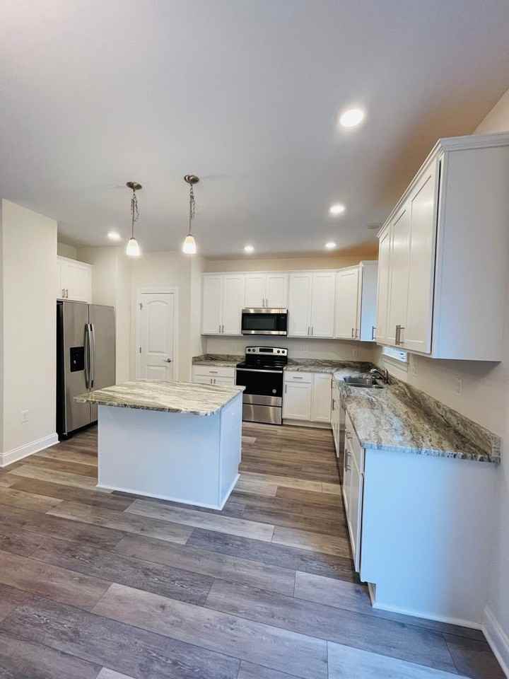 1059 Harvest Ct - Photo 7 of 18