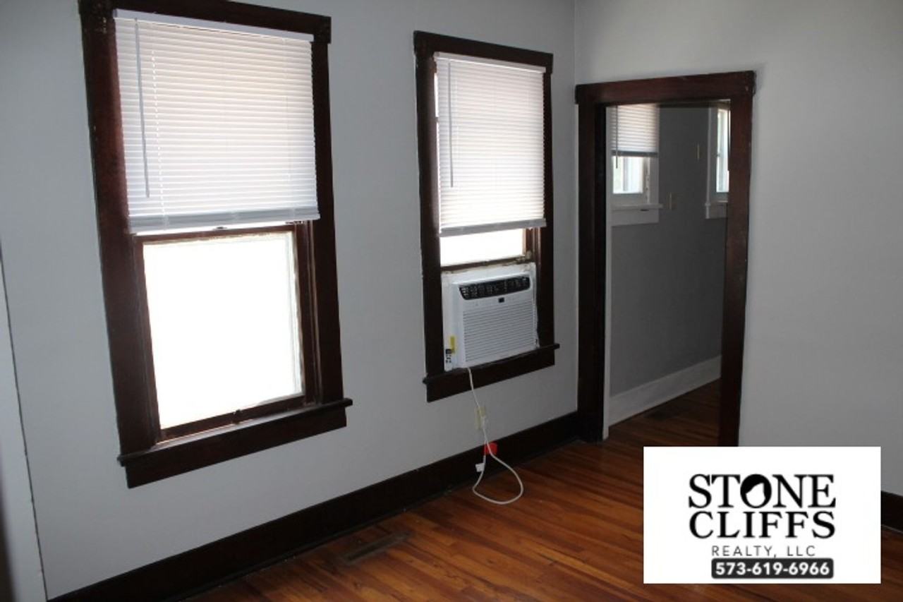 1607 W Main St - Photo 6 of 28