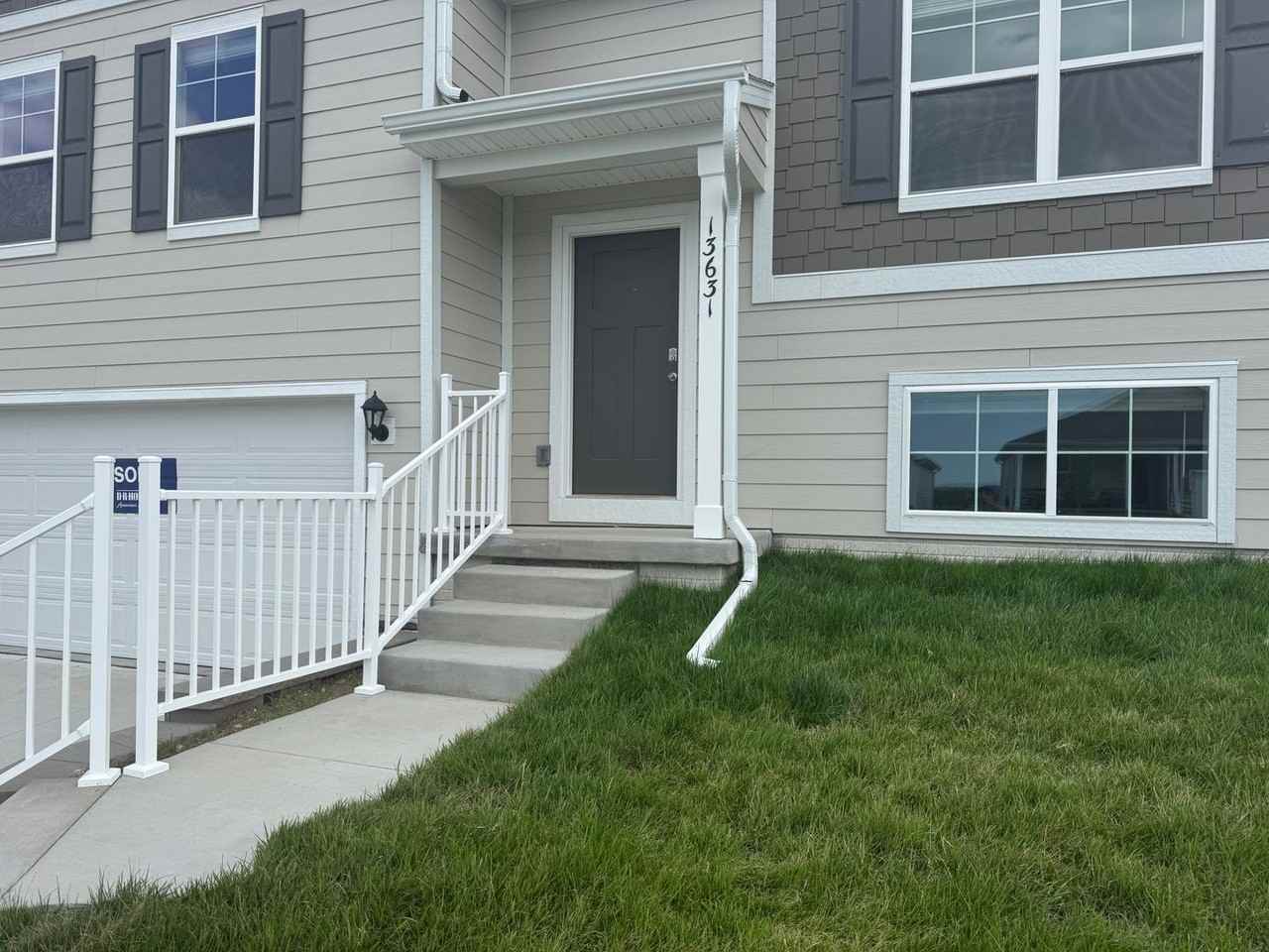 13631 Whitmore St - Photo 2 of 27