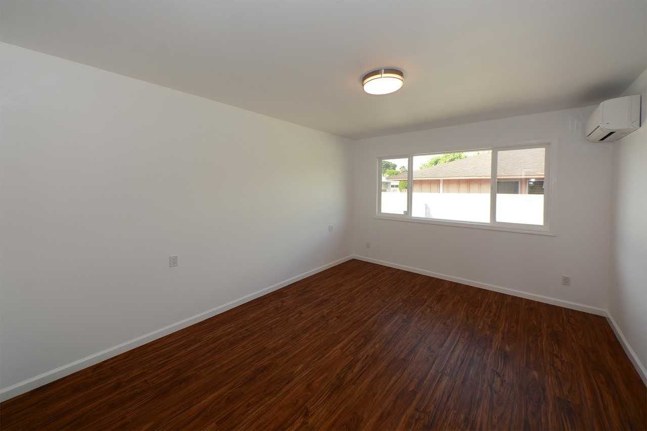1182 Palekaiko St - Photo 4 of 10
