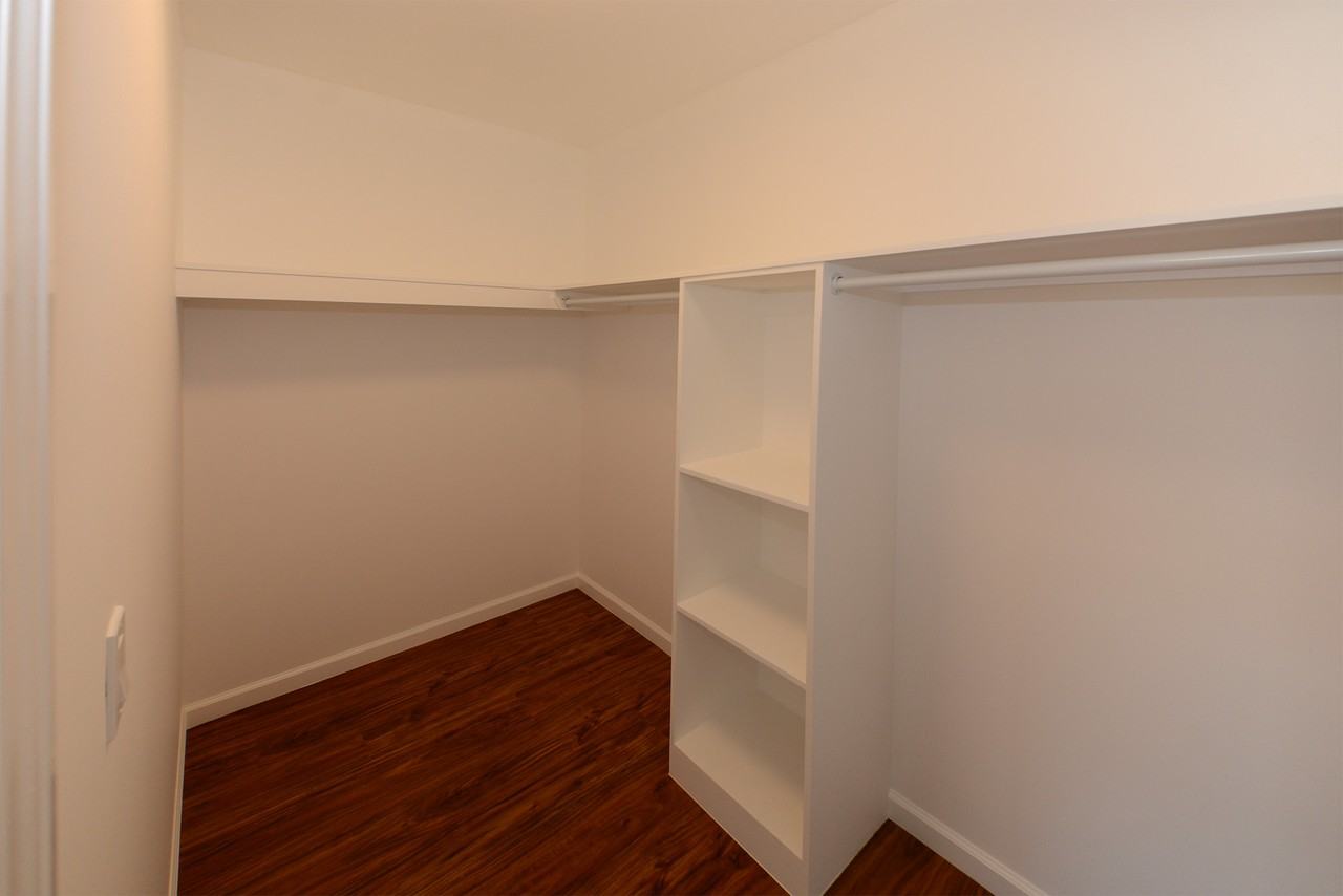 1182 Palekaiko St - Photo 5 of 10