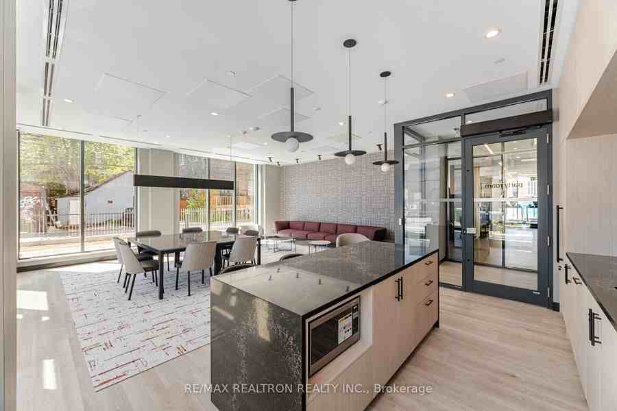 664 Spadina Avenue - Photo 24