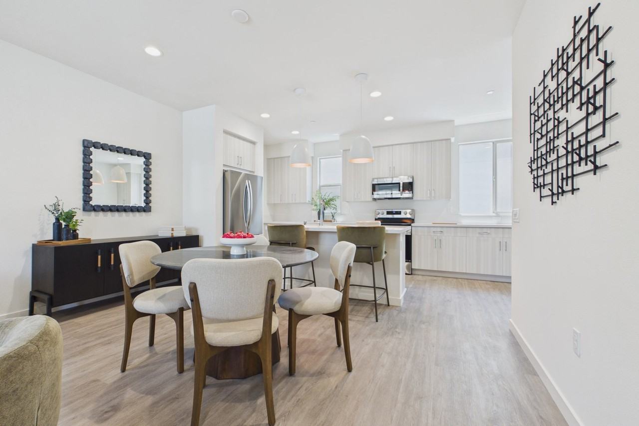 Solaterra Granada Hills - Photo 4 of 35
