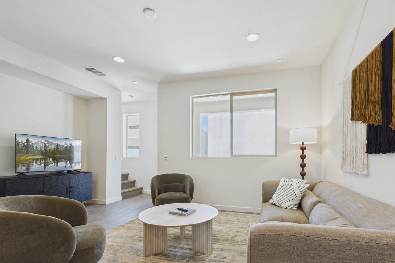 Solaterra Granada Hills - Photo 7 of 35
