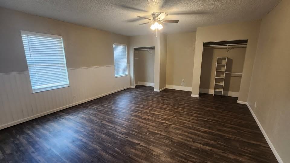 3008 Westrim Dr - Photo 2 of 13