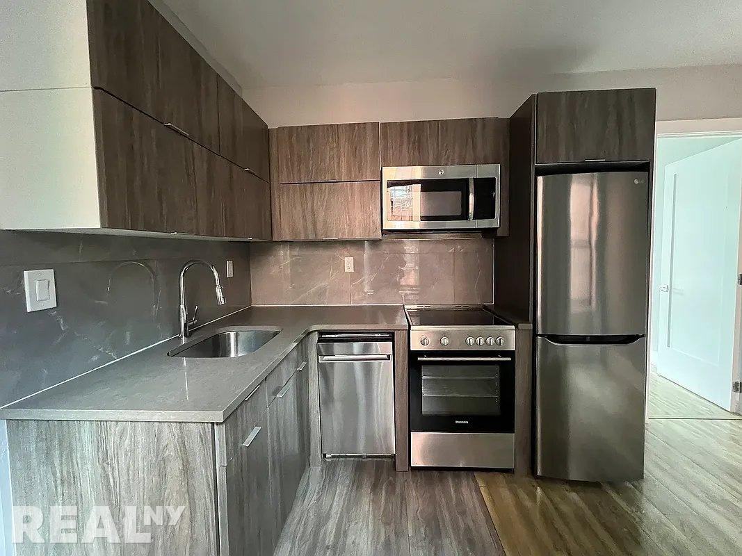 411 E 118th St #12 - Photo 4 of 6
