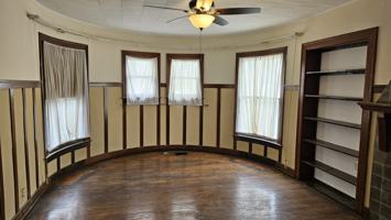 featured image of 211 S Main St