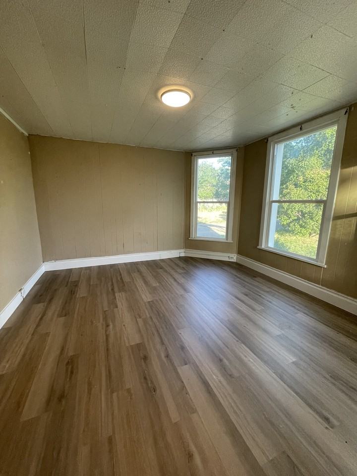 2742 Adams Ave - Photo 3 of 18