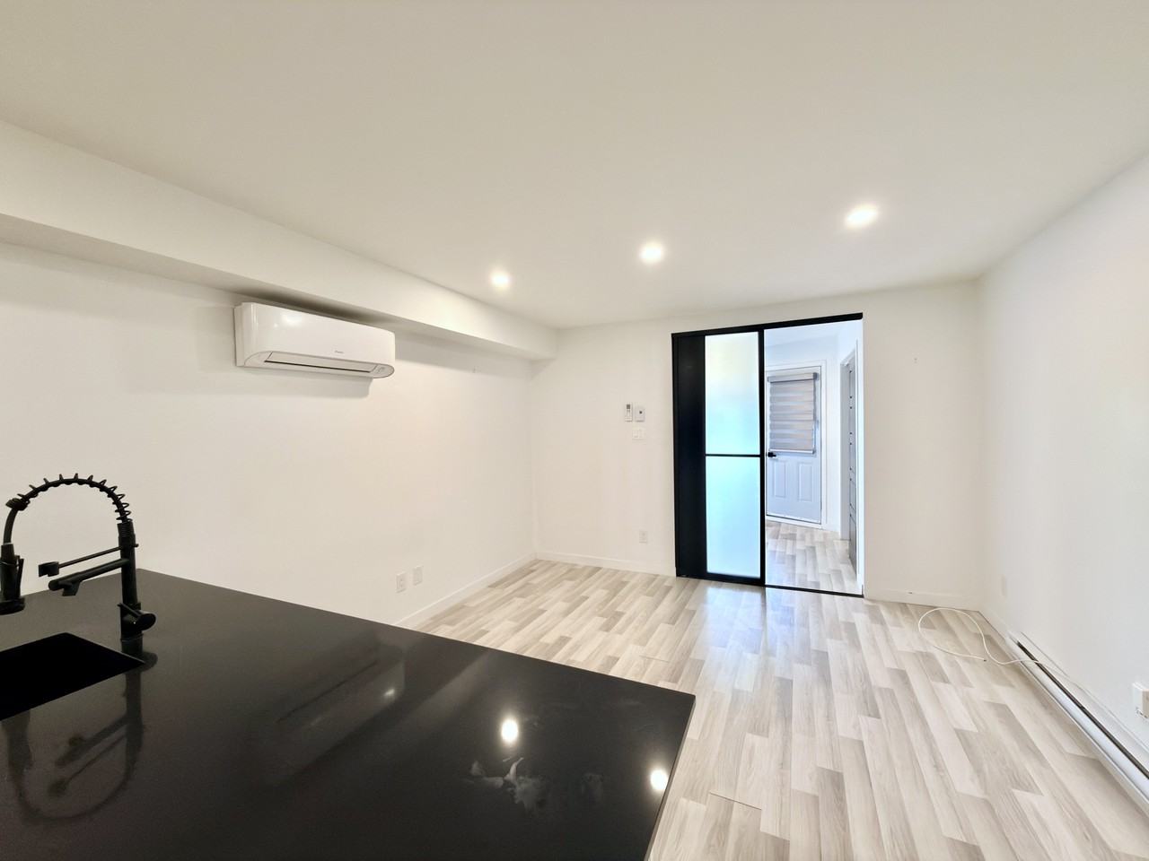 5695 Rue Saint-Jacques #323 - Photo 5 of 15