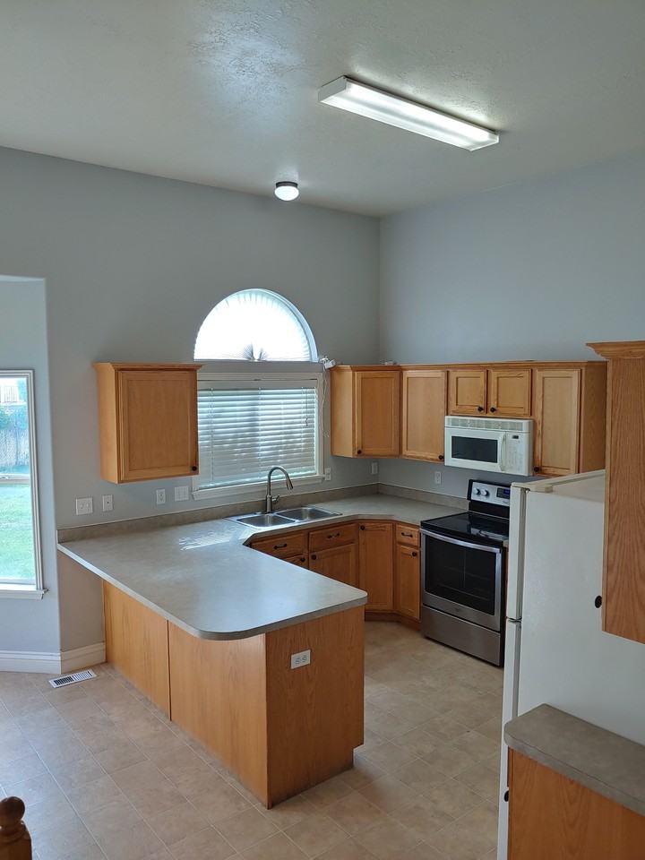 1105 S 770 W #1 - Photo 6 of 21