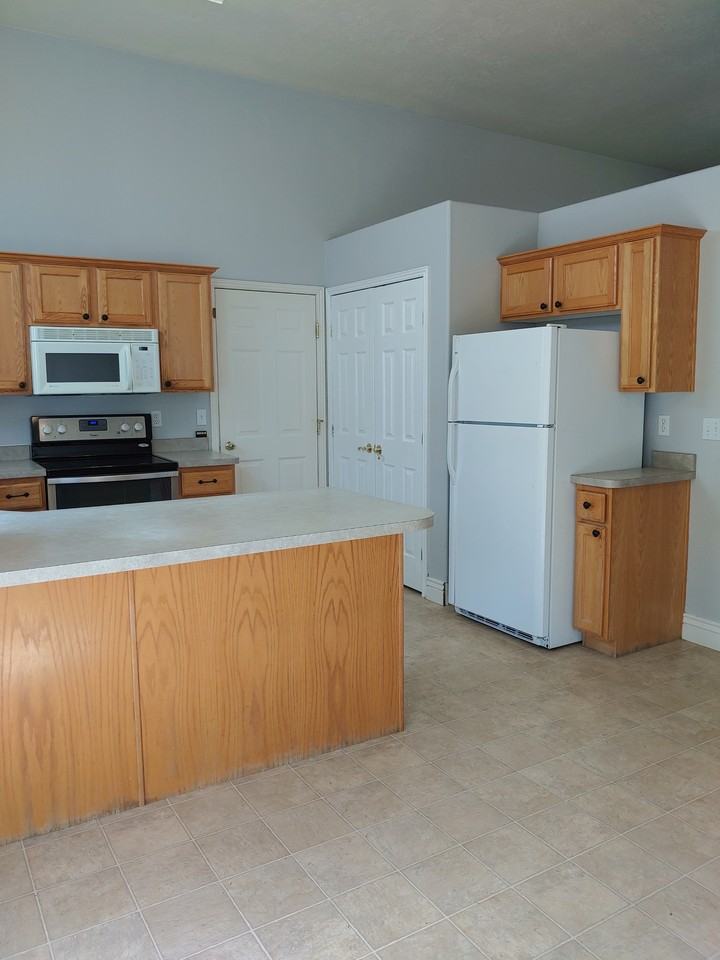 1105 S 770 W #1 - Photo 7 of 21