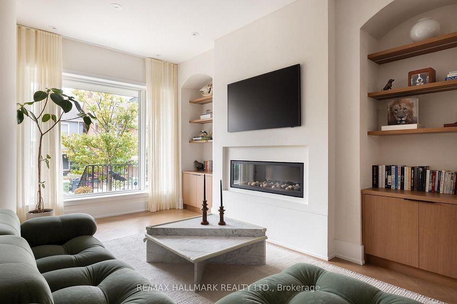 18 Foxley Street - Photo 4 of 43