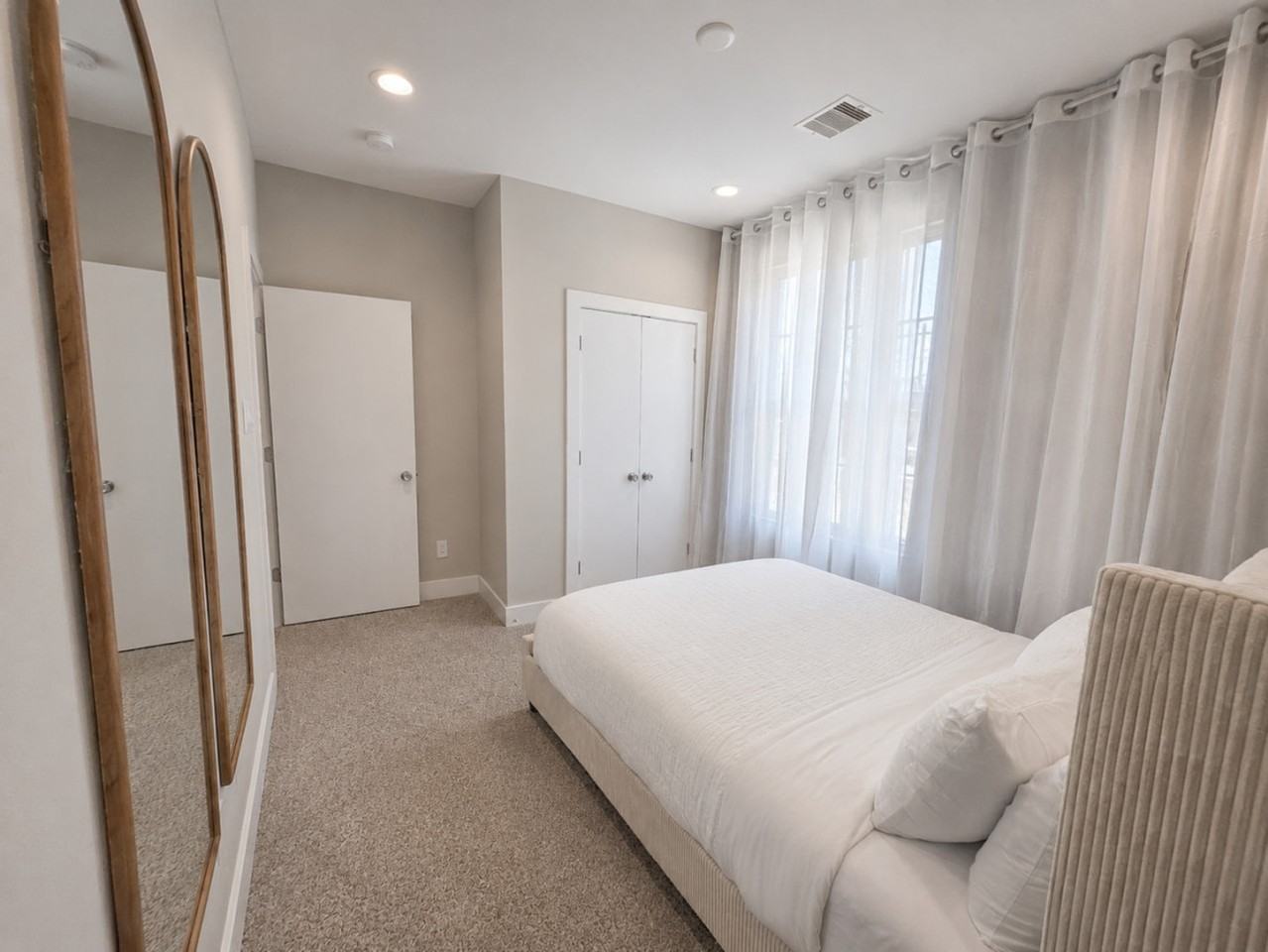 8326 Curry Rd #1227052P - Photo 5 of 38