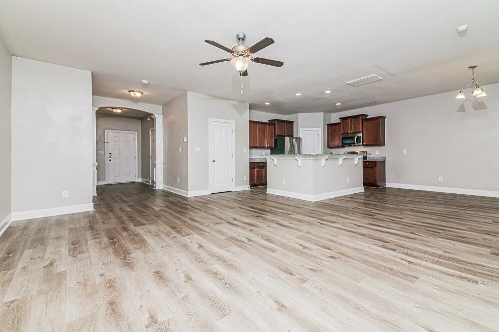 3600 Sunbright Ln - Photo 5 of 17