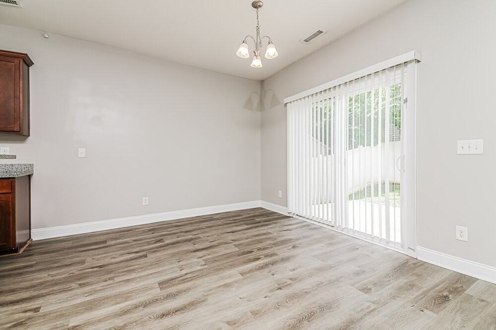 3600 Sunbright Ln - Photo 6 of 17