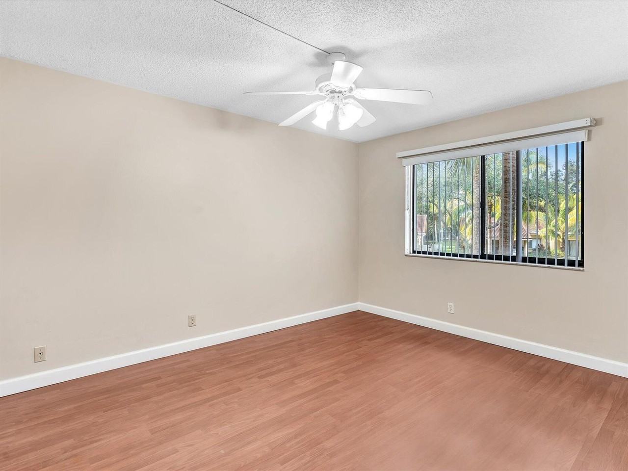 16252 Laurel Drive #201 - Photo 6 of 7