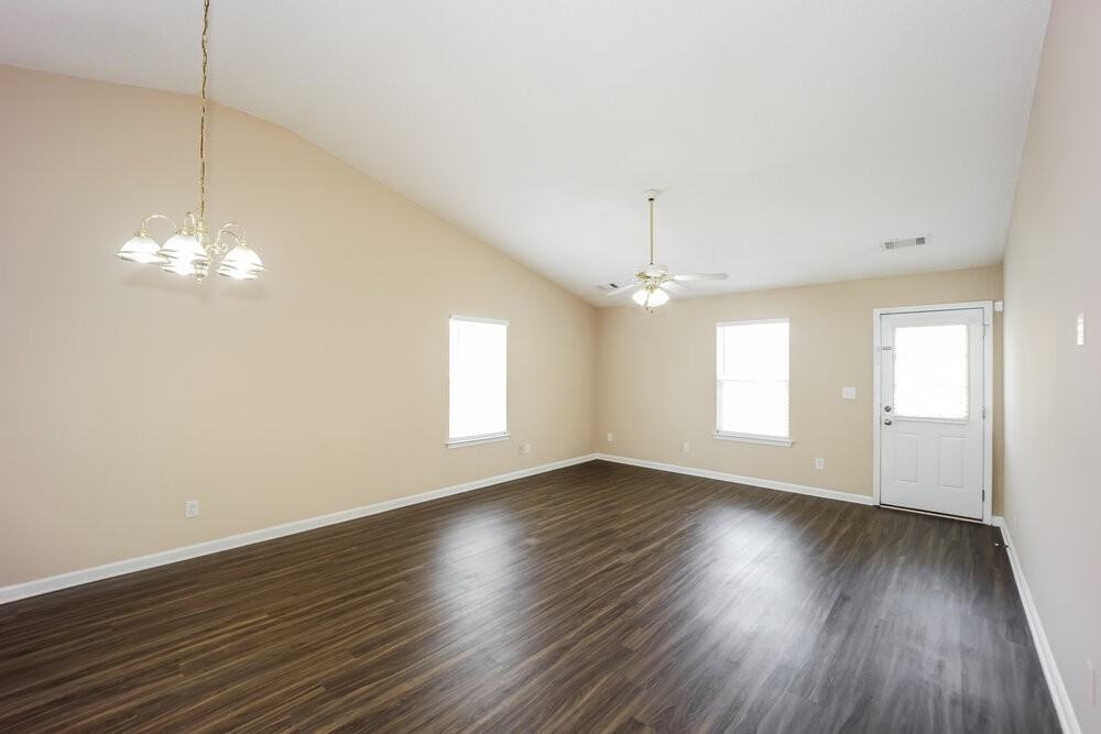 2167 Red Oak Cir - Photo 6 of 16