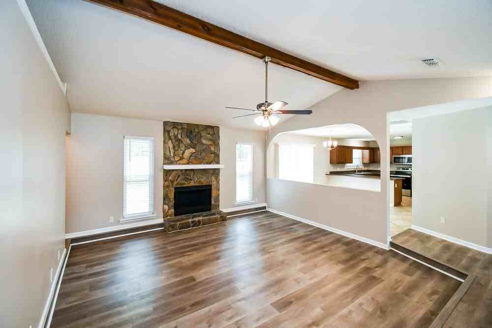 7619 Jeremy David Ln - Photo 4 of 16
