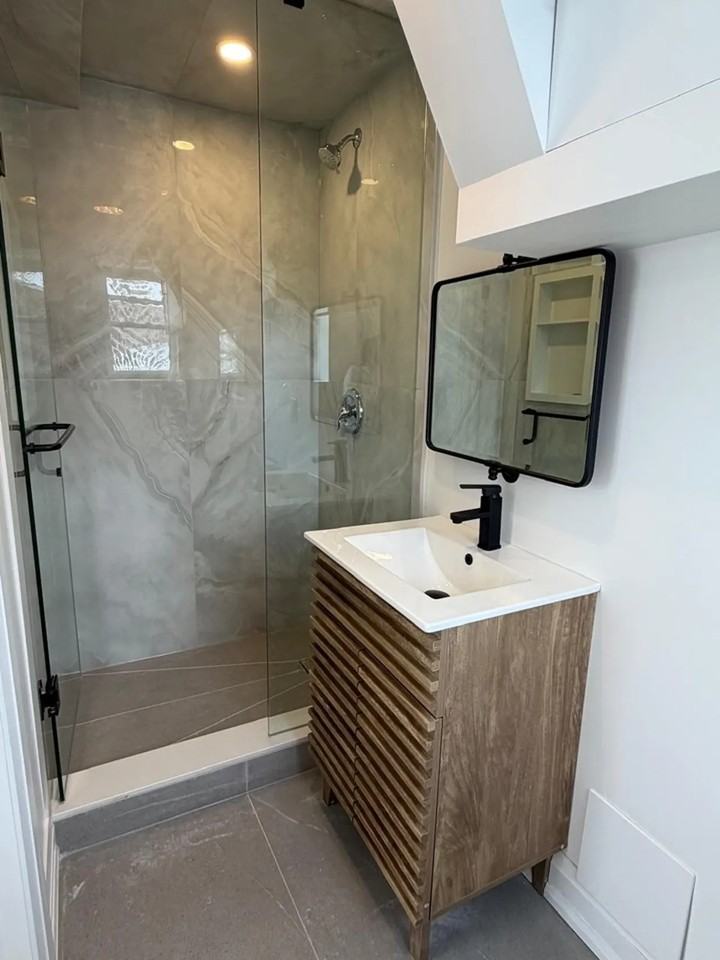 468 Lauder Avenue #2 - Photo 5 of 6