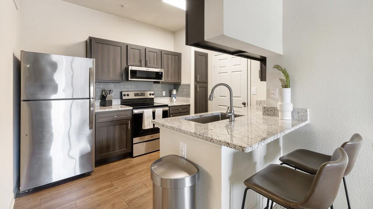 3250 Hudson Crossing - Photo 3 of 31