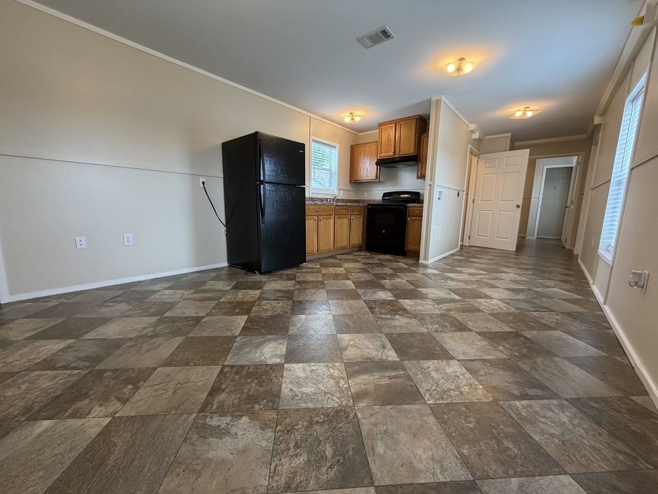 709 N Collins Fwy #156 - Photo 4 of 25