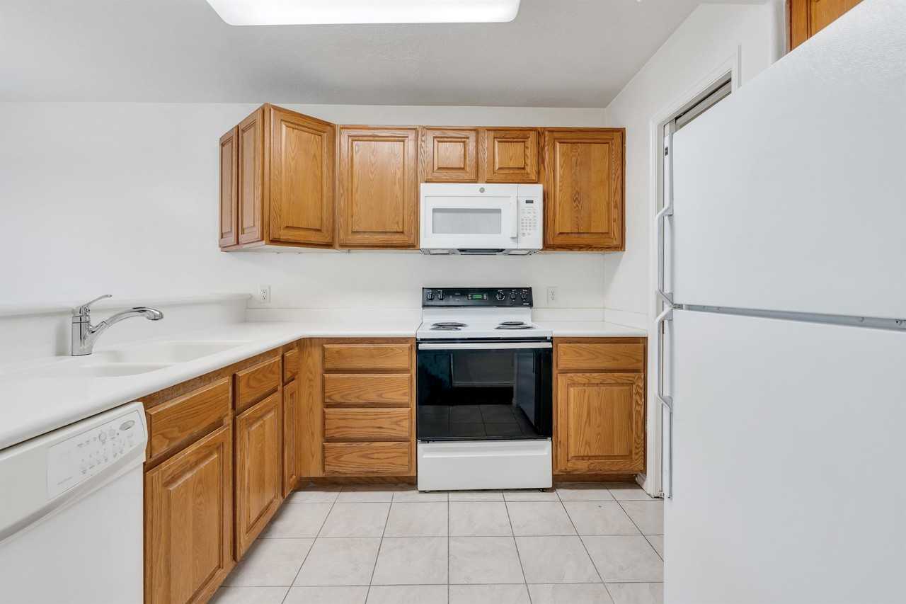 419 Ne #103 - Photo 3 of 14