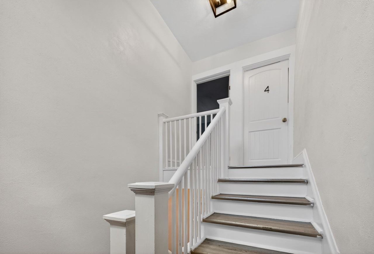 1201 Tallwood St #2 - Photo 3 of 15