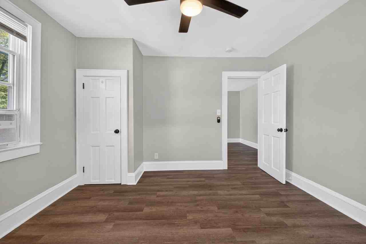 1201 Tallwood St #2 - Photo 5 of 15