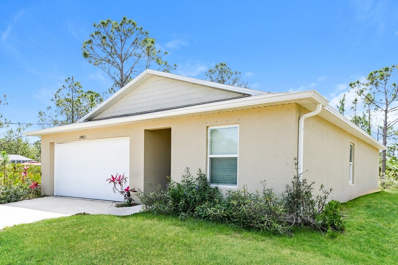 27329 Senator Dr - Photo 2 of 30