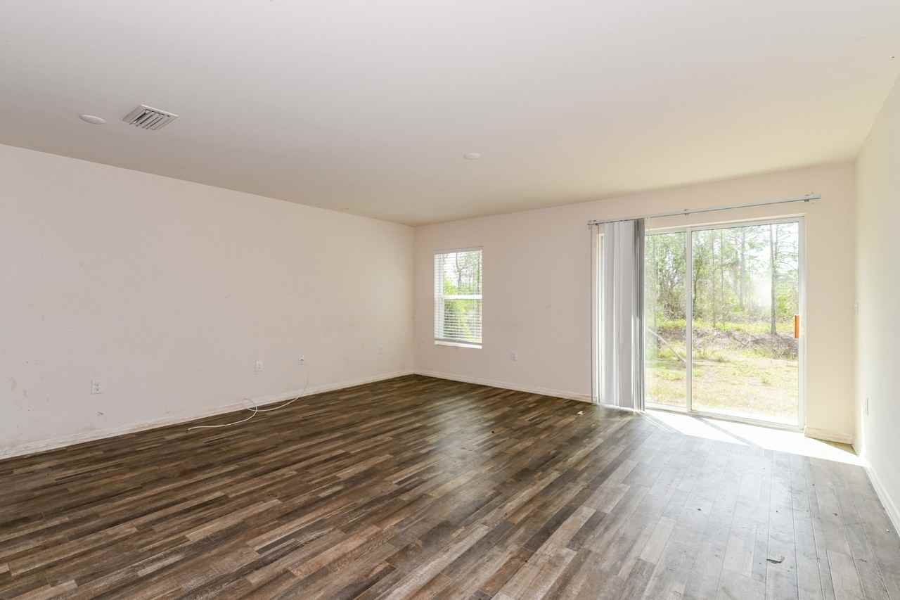 27329 Senator Dr - Photo 5 of 30