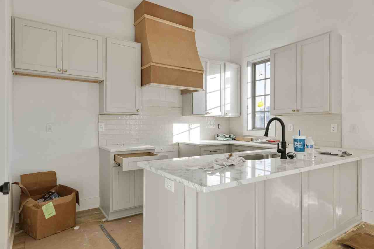 805 Broyles Street #100 - Photo 3 of 20