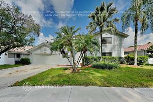 1871 Nw 107th Ter - Photo 1 of 1