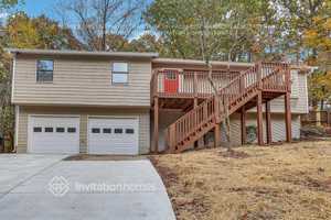 featured image of 4040 Maxanne Dr Nw