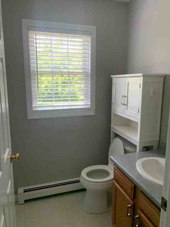 215 School St - Photo 5 of 6