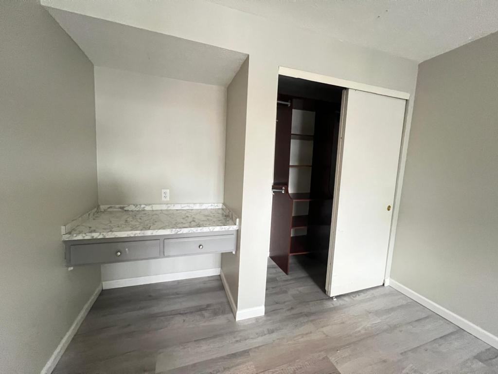 345 E 20th Ave - Photo 4 of 11