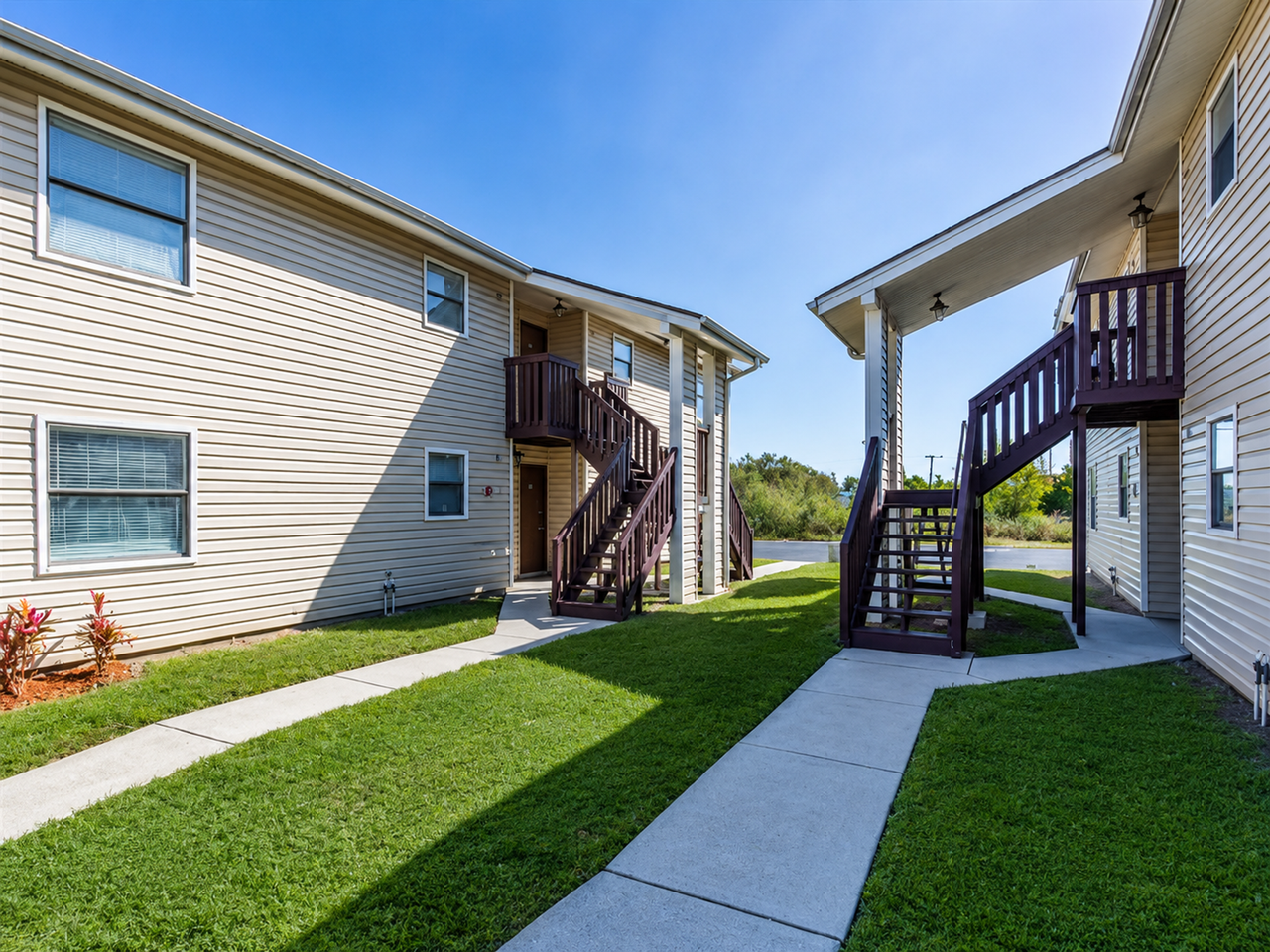 Palm River Owner LLC - Photo 4 of 14