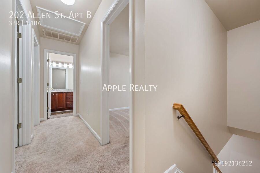 202 Allen St Apt B - Photo 7 of 17