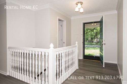 7800 Noland Rd - Photo 6 of 36