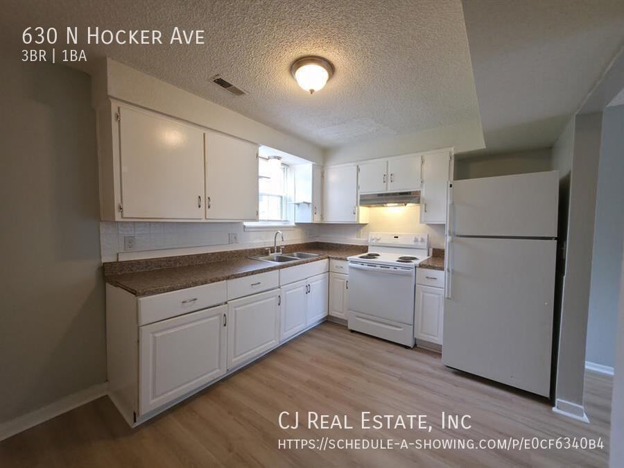 630 N Hocker Ave - Photo 4 of 9