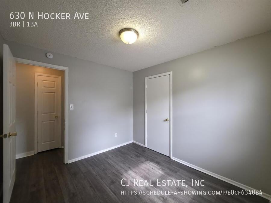 630 N Hocker Ave - Photo 6 of 9