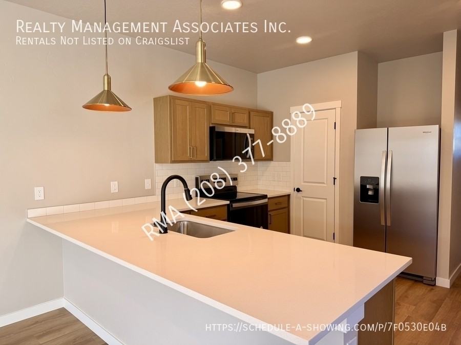 13809 W Audra Ln #101 - Photo 6 of 26